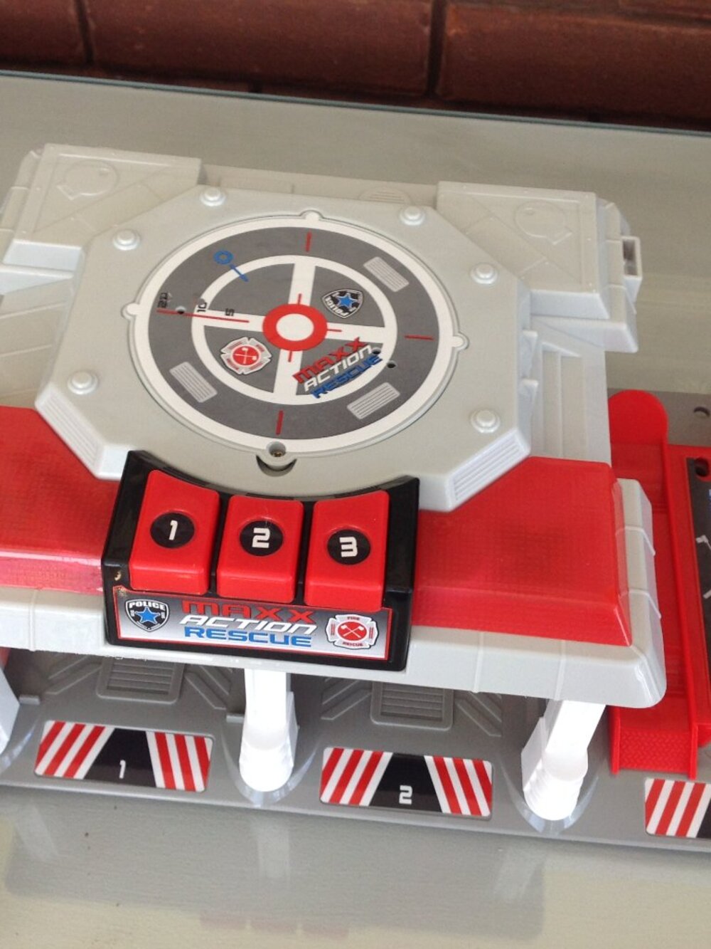 Maxx Action Rescue Station with Helecopter working Intercom, lights & Sound - Picture 3 of 9